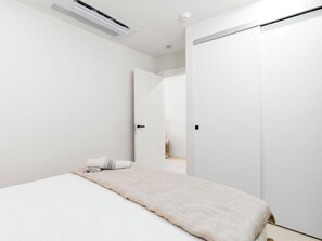 Bedroom (1)