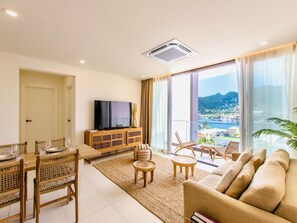 Living room (2)