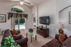 Living Room
55" Smart TV