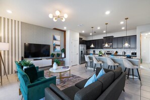 Living Room/Kitchen