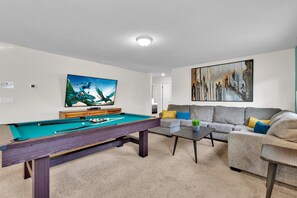 Loft (Angle)
75" Roku TV
Pool Table
