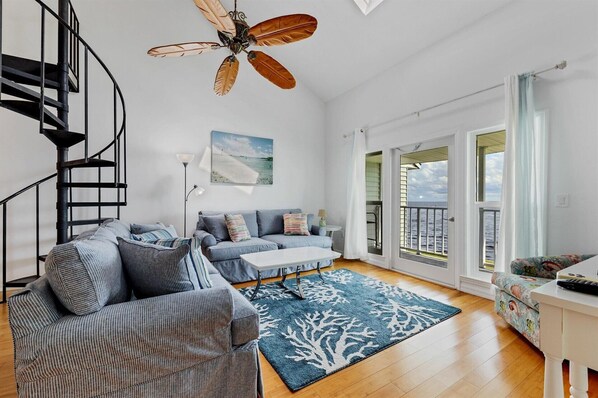 Gorgeous condo on the Myakka River
