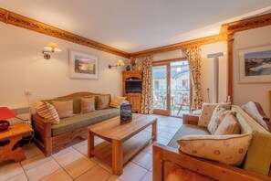 Living and dining room