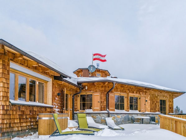Holiday Home Exterior [winter]