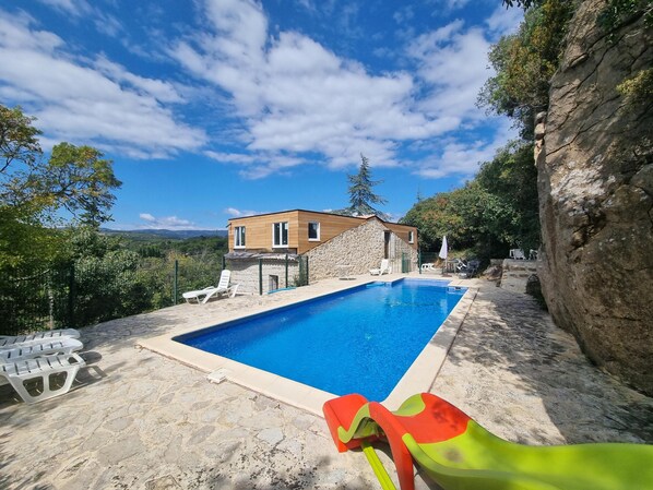 Piscine maison de vacances