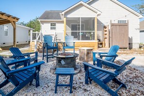Back Yard with Firepit and Grill