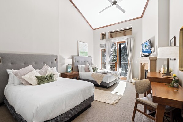 2 Queen Beds, Private Balcony, Fireplace, Desk, Kitchenette/Coffee Bar & En-Suite