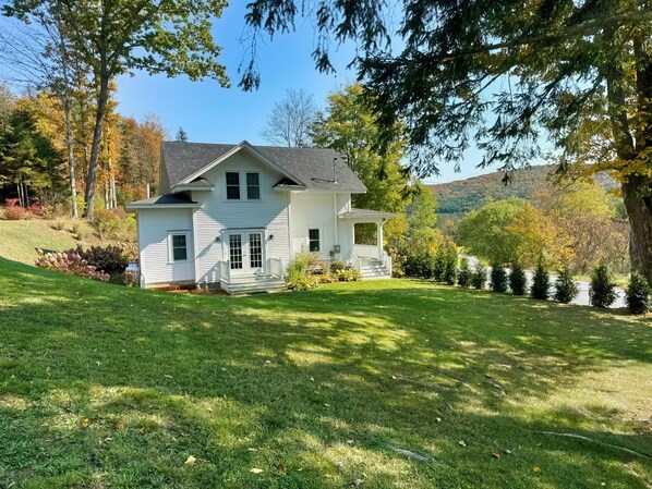 Morris Manor Butler House - side elevation