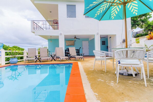Private pool and terrace