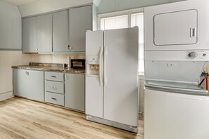 Kitchen | Cooking Basics | Drip Coffee Maker | Microwave | Washer/Dryer