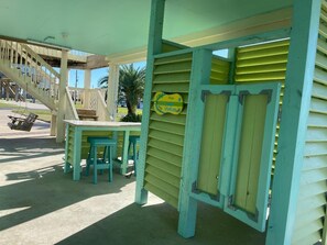 outside shower 