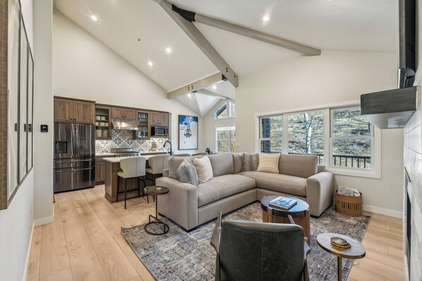 Retreat on Deer Valley Dr.