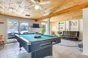Spielezimmer