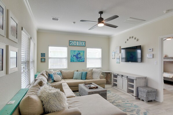 Bolivar Peninsula Vacation Rental | 2BR | 2BA | Stairs to Enter | 936 Sq Ft