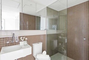 A warm & cozy bathroom.