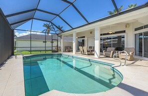 Pool lanai