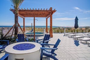 Blu Condominiums Fire Pit