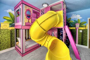 Dollhouse *Theme Room 1* on Second Floor