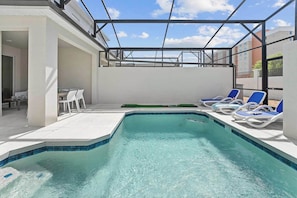 Private Pool & Patio
