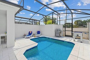 Private Pool & Patio