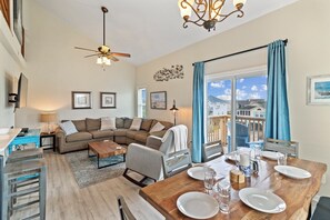 Living & Dining Area