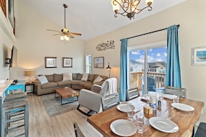 Living & Dining Area