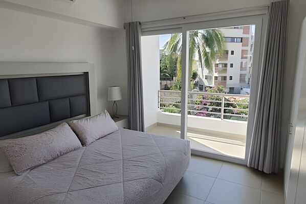 Cama