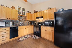 A4 Luxury Kitchen