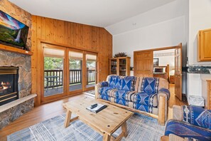 D4 Living Room