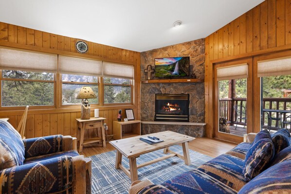 D4 Living Room