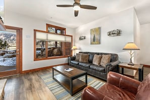 F2 Deluxe Living Room