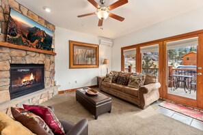 F4 Living Room