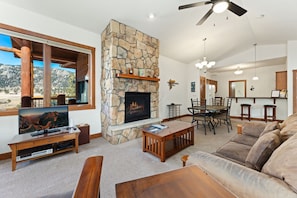 F5 Deluxe Living Room