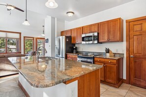 H4 Luxury Kitchen