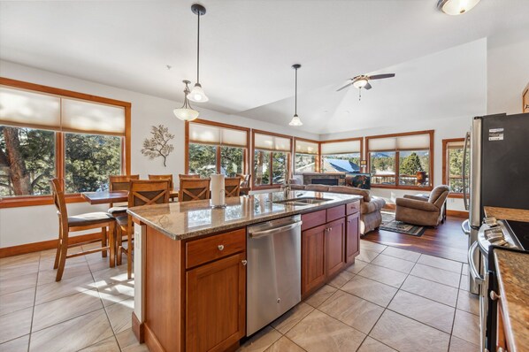 H4 Luxury Kitchen W/Dining Room & Living Room View