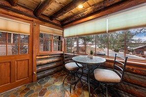 Kathryn's Luxury Cabin Dining Room