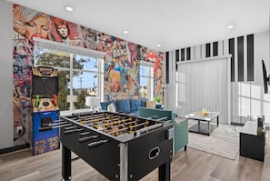 Spielezimmer