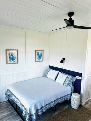 Queen size bed