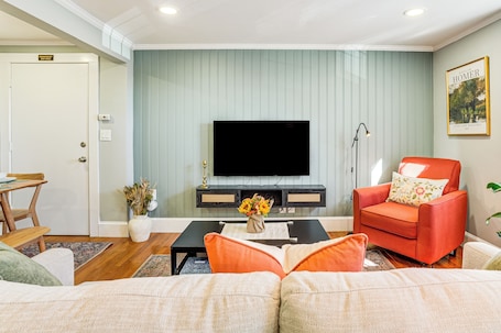 Boston Vacation Rental | 3BR | 1BA | 900 Sq Ft | Stairs Required