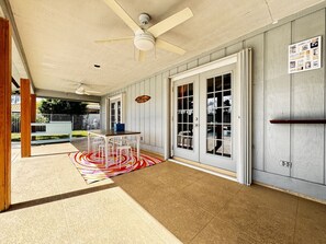 Outdoor Dining Table 1