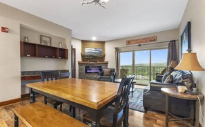 Spacious living area. Open concept floor plan with direct access to balcony. Enjoy mountain and city views!