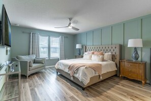 Luxurious Second Floor King Master Bedroom with Private EnSuite