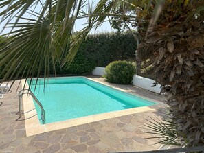 Swimming pool/garden