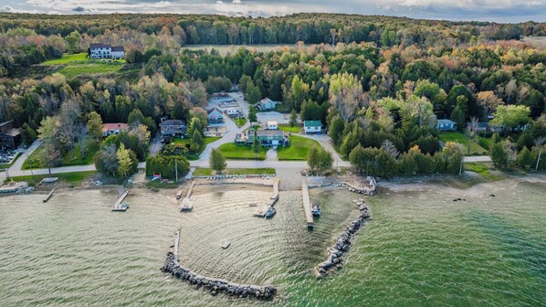 Escape to Bayshore Cottages on Colpoy’s Bay. Enjoy cozy, self-catering cottages, a private beach, docks, and scenic views—perfect for relaxing or exploring the Bruce Peninsula.