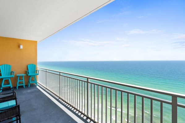 Splash Beach Resort Condo Rental 2002W