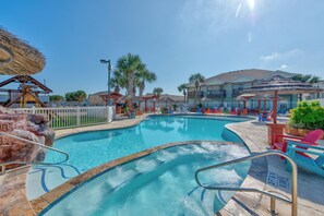 Exterior - Beat the summer heat here at Pirates Bay!