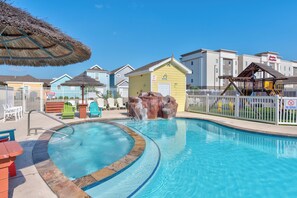 Exterior - Relax poolside while the kiddos play