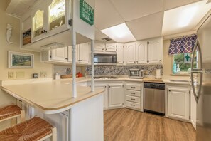 Kitchen (1)