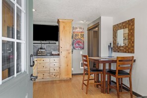 Welcome in! Dining table with seating for 2
