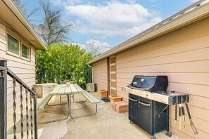 Patio | Gas Grill